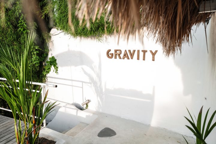Gravity Hotel / Uluwatu