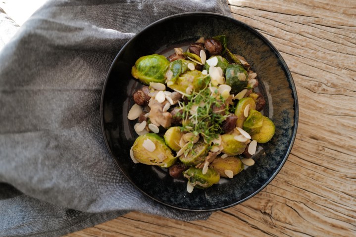 Basische Herbstpfanne mit Rosenkohl: wertvolle und gesunde Bitterstoffe